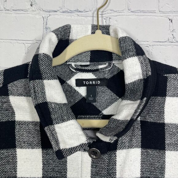 Torrid Coat Plus Women 1X Check Black White Chore Utility Jacket Cotton Shacket - Picture 3 of 13